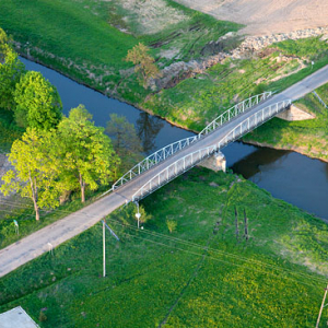 Lotnicze, PL, warm-maz. Most na Gubrze w miejscowosci Prosna.