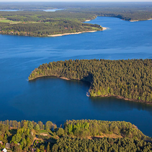 Jezioro Pluszne. EU, PL, Warm-Maz. Lotnicze.