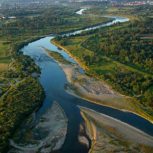 Lotnicze. Poprad wpadajacy do Dunajca.