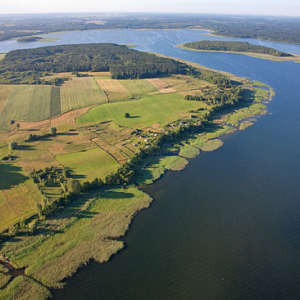 Lotnicze, Pl, warm-maz. Pojezierze Mazurskie, jezioro Sniardwy, Seksty.