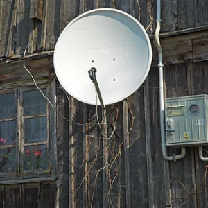 _W060299 Suwalski Park Krajobrazowy. Drewniana zabudowa we wsi Ługiele