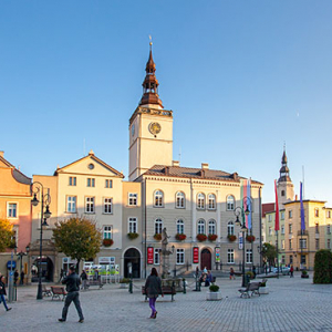 Dzierzoniow, Ratusz i Rynek Miejski. EU, Pl, Dolnoslaskie.
