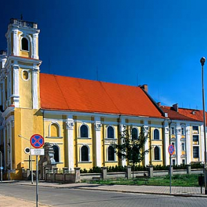 Glogow - kościół Bożego Ciała 040605 fot. Wojciech Wójcik