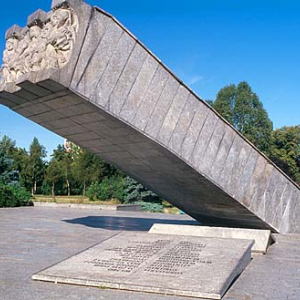 Głogów, pomnik obrońcom głogowa