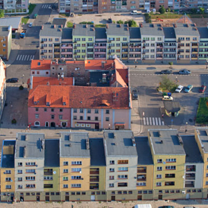 Lwowek Slaski, centrum miasta. EU, PL, Dolnoslaskie. LOTNICZE.