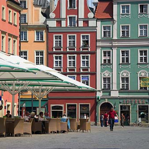 Dolnoslaskie. Wroclaw, kamienice po stronie polnocnej rynku.
