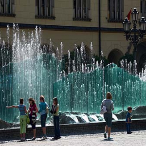 Dolnoslaskie. Wroclaw, fontanna przy rynku.