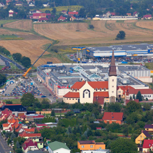 Panorama na droge nr 352 - ulca Slowianska w Zgorzelcu. EU, PL, Dolnoslaskie. LOTNICZE.