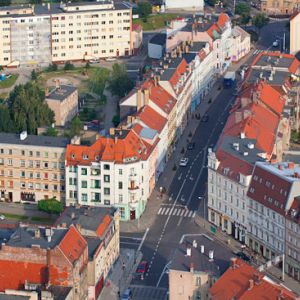Panorama na ulice Daszynskiego i Pilsudskiego w Zgorzelcu. EU, PL, Dolnoslaskie. LOTNICZE.