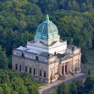 Zgorzelec, Miejski Dom Kultury przy ulicy Wolnosci. EU, PL, Dolnoslaskie. LOTNICZE.