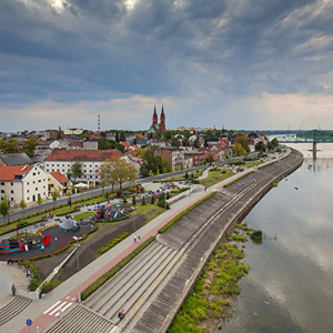 Wloclawek, Bulwar im. Jozefa Pilsudskiego. EU. Pl, Kuj-Pom. Lotnicze.