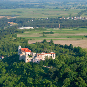 LOTNICZE, PL, Lubelskie. Powodz dn. 09.06.2010 r. Zamek w Janowcu.