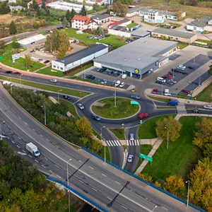 Gorzow Wielkopolski, Most Koniawski i fragment drogi nr 22. EU, PL, Lubuskie. Lotnicze.