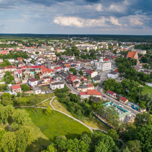 Szydlowiec, 22.05.2018 r. panorama miasta od strony zamku. EU, PL, Mazowieckie. Lotnicze.