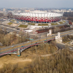 Warszawa, panorama przez most Poniatowskiego na Stadion Narodowy. EU, PL, mazowieckie. Lotnicze.