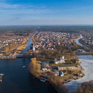 Augustow, Kanal Augustowski i rzeka Netta. EU, Pl, Podlaskie. Lotnicze.