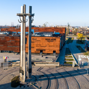 Gdansk, panorama miasta z lotu ptaka-Pomnik Stoczniowcow. EU. PL,Pomorskie. Lotnicze.