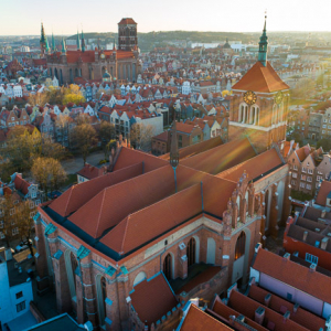Gdansk, panorama miasta z lotu ptaka-kosciol sw. Jana. EU. PL,Pomorskie. Lotnicze.