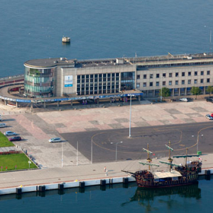 Akwarium Morskie w Gdyni. EU, Pl, pomorskie. Lotnicze.