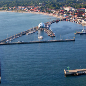 Port w Helu. EU, Pl, Pomorskie. LOTNICZE.