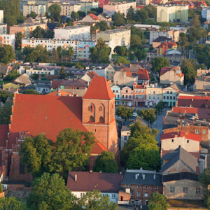 Kosciol w Pucku. EU, Pl, Pomorskie. LOTNICZE.