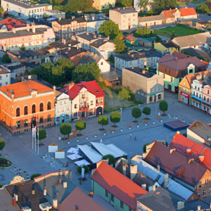 Rynek w Pucku. EU, Pl, Pomorskie. LOTNICZE.