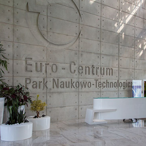 Katowice, Euro - Centrum Park Naukowo Technologiczny, grupa koncentrujaca sie na rozwoju technologi energooszczednych, n/z hol. EU, Slaskie.