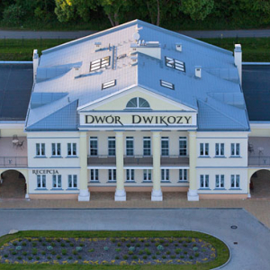 Dwor Dwikozy. EU, Pl, Swietokrzyskie. LOTNICZE.