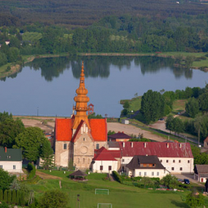 Koprzywnica - Klasztor Cystersow. EU, Pl, Swietokrzyskie. LOTNICZE.