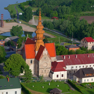 Koprzywnica - Klasztor Cystersow. EU, Pl, Swietokrzyskie. LOTNICZE.