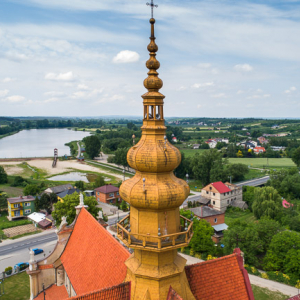 Koprzywnica, kosciol z klasztorem Cystersow