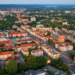 Koszalin, panorama na Stare Miasto. EU, Pl, Zachodniopomorskie. Lotnicze.