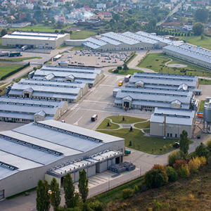 Gniezno, fabryka okien Velux. EU, Pl, Wielkopolskie. Lotnicze.
