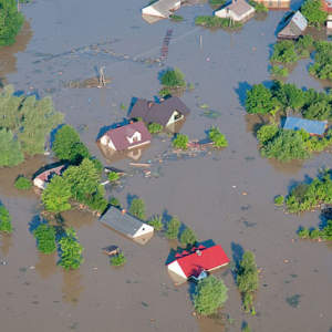 LOTNICZE, PL, Lubelskie. Powodz dn. 09.06.2010 r. Janowiec.