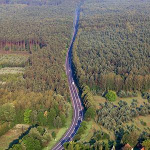 Droga krajowa nr 7 na wysokosci Olsztynka. EU, Pl, warminsko - maz. Lotnicze.