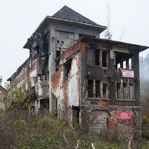 Ludwikowice Klodzkie, ruiny elektrowni przy dawnej kopalni Waclaw. EU, PL, Dolnoslaskie.