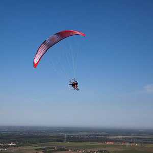 Paralotniarz. EU, Pl, Mazowieckie. Lotnicze.