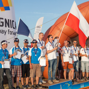 Legnica, 04.07.2015r. II Motoparalotniowe Slalomowe Mistrzostwa Ĺšwiata. Ceremonia zakonczenia zawodow i wreczenia nagrod