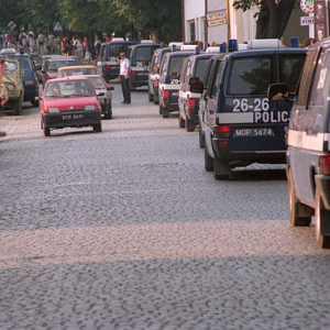 EU, Pl, warm-maz. Piknik Country MrÄ…gowo 31-07-1993 r. Policja zabezpieczajaca impreze.