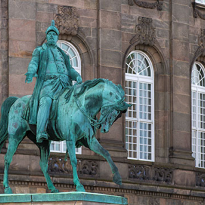 Kopenhaga (Dania). Equestrian Statue of King Frederik VII