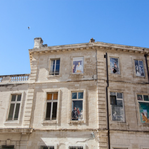 Avignon, (Francja) 16.09.2015 r. centrum miasta, Plac Place du Palais.