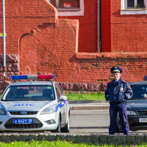 Kaliningrad, milicja na ulicach miasta. EU, Rosja-Obwod Kaliningradzki.