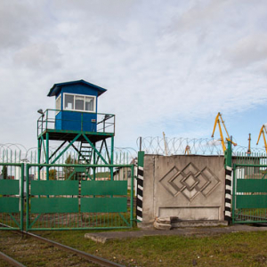 Kaliningrad, straznica Kalingradzkij Morskoj Torgowyj Port. EU, Rosja-Obwod Kaliningradzki.