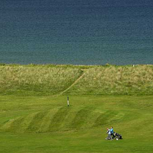 Szkocja-Cullen. Pola golfowe.