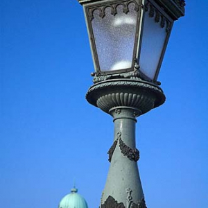 Budapeszt, latarnia na moście Łańcuchowym