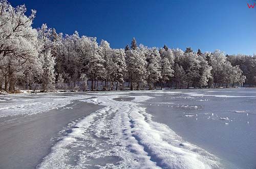 Zima nad jeziorem Dejnowa, warm-maz