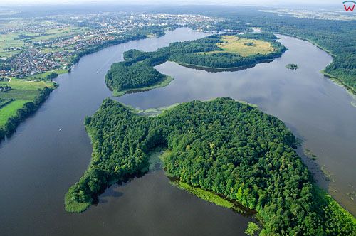 LOTNICZE. PL-Warm-Maz. jezioro Jeziorak, panorama na Ilawe i wyspe Wielka Zulawa.