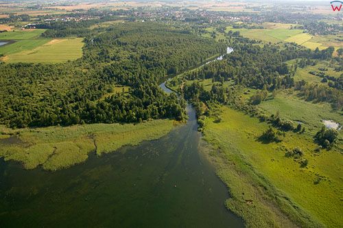 Lotnicze, PL, Warm-Maz. Rzeka Wegorapa i jezioro Mamry.