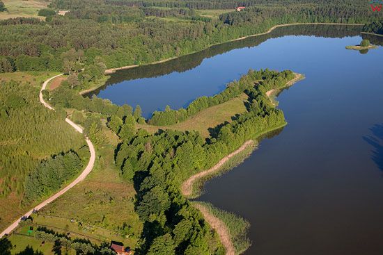 LOTNICZE, Pojezierze Mazurskie (Elckie). Jezioro Dworackie.