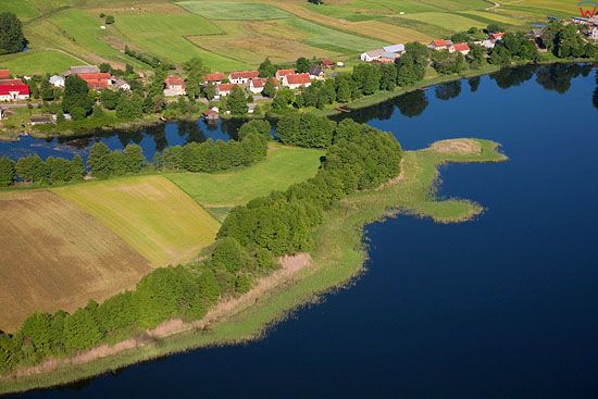 LOTNICZE, Pojezierze Mazurskie (Elckie). Jezioro Gawlik.